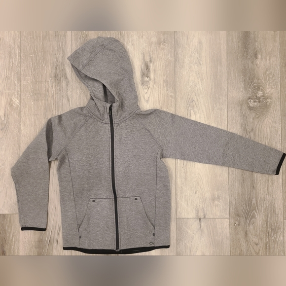 GapFit Kids Sweater - Picture 3 of 7